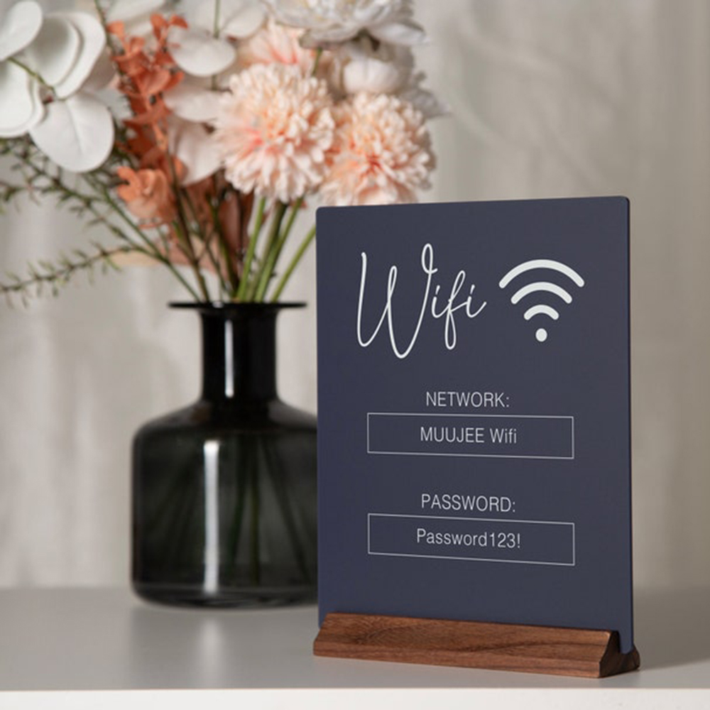 Airbnb Smart Home - Ahşap Tabanlı Özel WiFi QR Kodlu